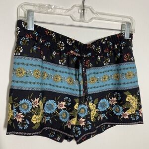 Loft Size XS Black Floral Pull On Eastic Waistband 3.5" Inseam Shorts Pockets